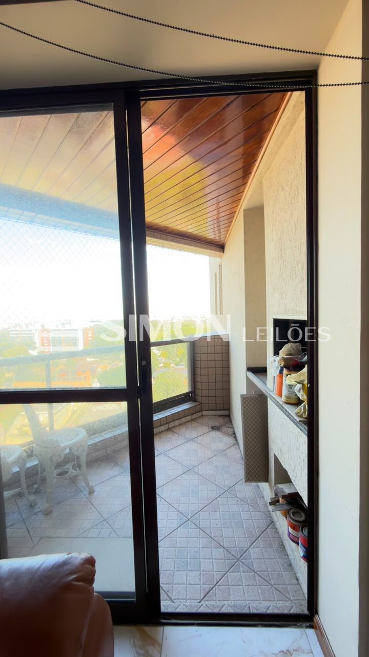 Apartamento nº 1.601 (um mil, seiscentos e um), Tipo “A”, localizado no Décimo Sétimo (17º) Pavimento ou Décimo Sexto (16º) Andar, do EDIFÍCIO ECOVILLE HILLS, situado à Rua Monsenhor Ivo Zanlorenzi, n, localizado em Curitiba - PR