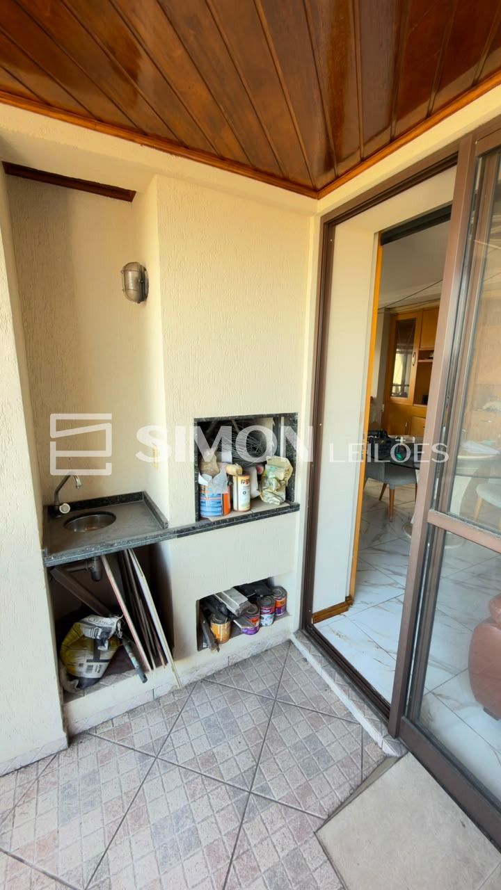 Apartamento nº 1.601 (um mil, seiscentos e um), Tipo “A”, localizado no Décimo Sétimo (17º) Pavimento ou Décimo Sexto (16º) Andar, do EDIFÍCIO ECOVILLE HILLS, situado à Rua Monsenhor Ivo Zanlorenzi, n, localizado em Curitiba - PR