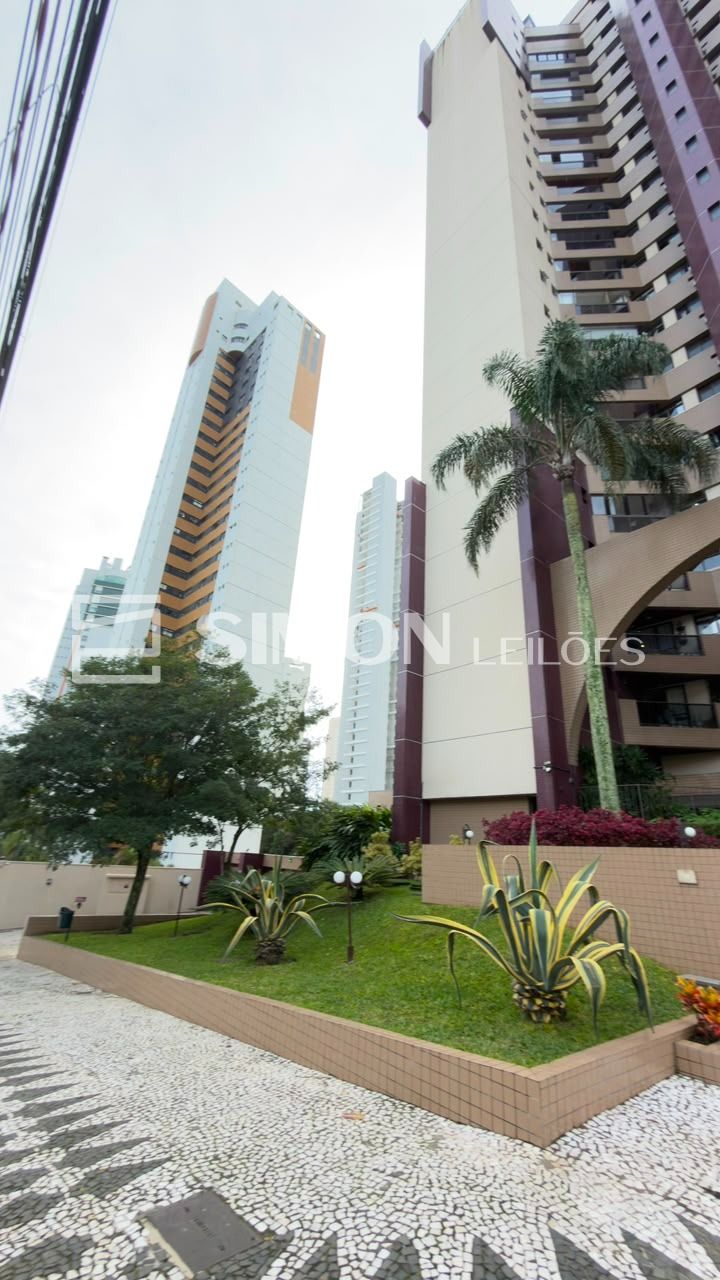 Apartamento nº 1.601 (um mil, seiscentos e um), Tipo “A”, localizado no Décimo Sétimo (17º) Pavimento ou Décimo Sexto (16º) Andar, do EDIFÍCIO ECOVILLE HILLS, situado à Rua Monsenhor Ivo Zanlorenzi, n, localizado em Curitiba - PR