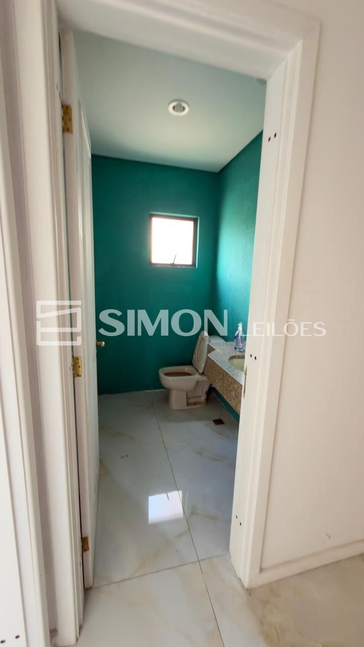 Apartamento nº. 401, Tipo I, do 5º pavimento ou 4º andar/Tipo, do EDIFÍCIO CAMBRIDGE, Bloco 04, integrante do Covent Garden Residence, situado na Alameda Dom Pedro II, nº. 571 em Curitiba/PR,, localizado em Curitiba - PR