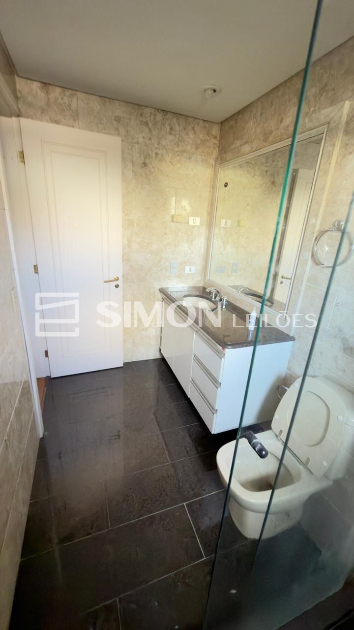 Apartamento nº. 401, Tipo I, do 5º pavimento ou 4º andar/Tipo, do EDIFÍCIO CAMBRIDGE, Bloco 04, integrante do Covent Garden Residence, situado na Alameda Dom Pedro II, nº. 571 em Curitiba/PR,, localizado em Curitiba - PR