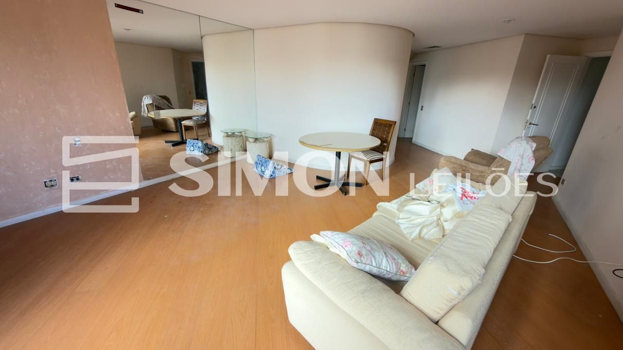 Apartamento nº. 401, Tipo I, do 5º pavimento ou 4º andar/Tipo, do EDIFÍCIO CAMBRIDGE, Bloco 04, integrante do Covent Garden Residence, situado na Alameda Dom Pedro II, nº. 571 em Curitiba/PR,, localizado em Curitiba - PR