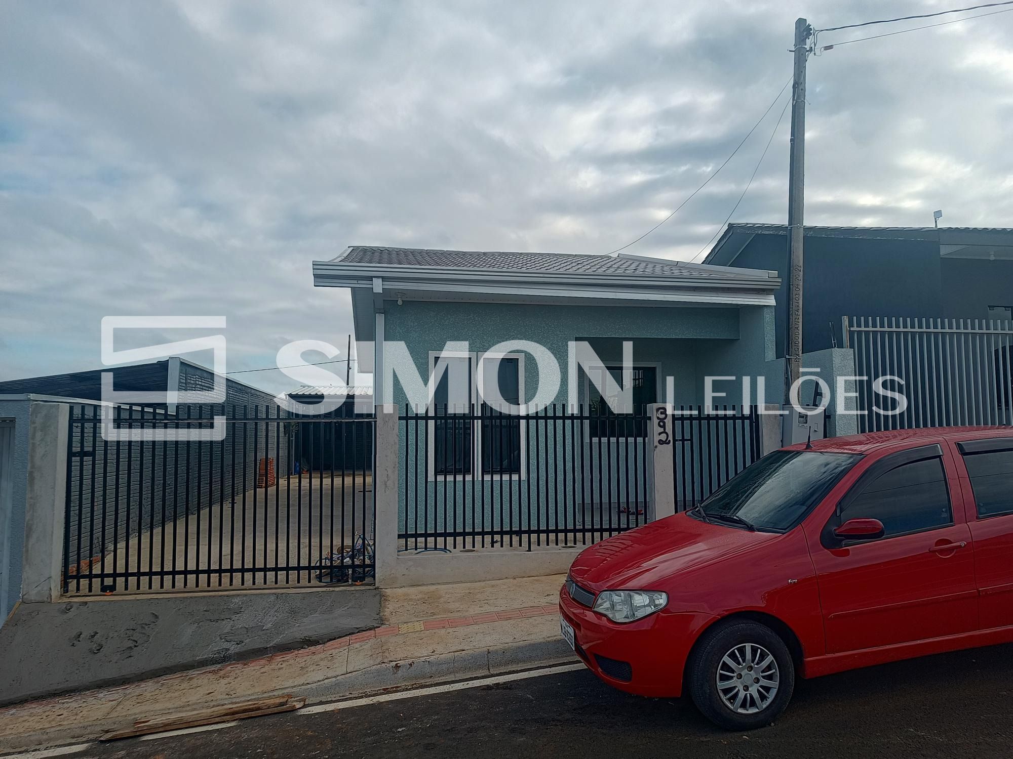 Um imóvel urbano Lote 10-02, Quadra 04, com área de 180,00m², localizado em Ivaí/PR, Loteamento Santa Helena, na Rua Prefeito Edoardo Graniska, nº402, com limites e confrontações constantes na matrícu, localizado em Ivaí - PR